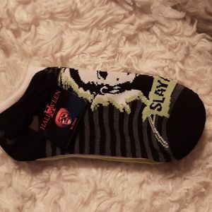 HALLOWEEN II MICHAEL MYERS 5 PAIR NO SHOW SOCKS
